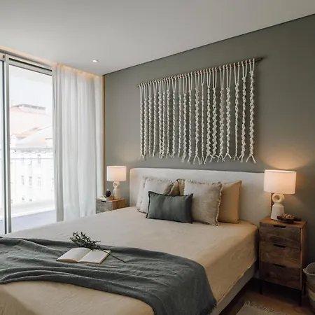 Marzano - 2 Bedrooms And Terrace In Alvalade Apartman
