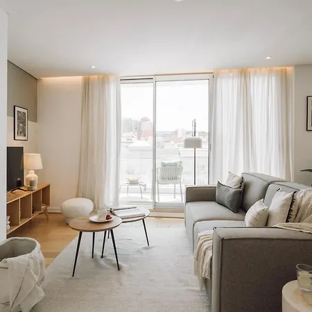 Marzano - 2 Bedrooms And Terrace In Alvalade