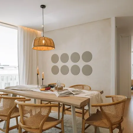 Marzano - 2 Bedrooms And Terrace In Alvalade ליסבון