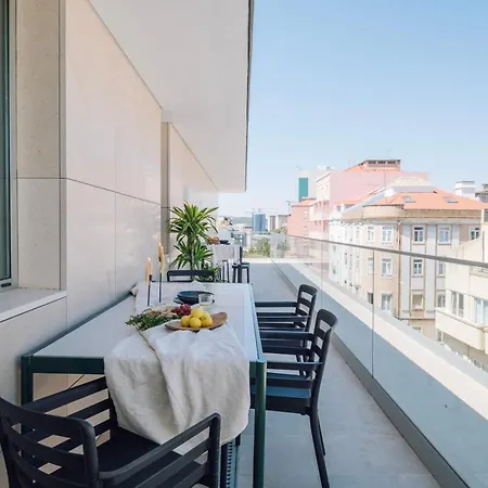 Marzano - 2 Bedrooms And Terrace In Alvalade